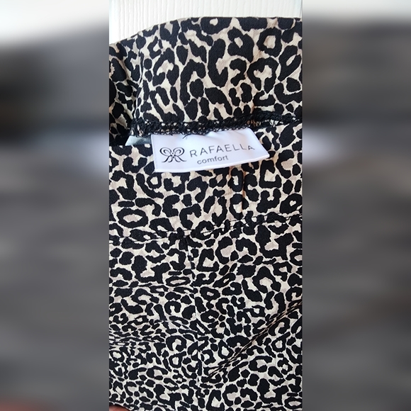 Capri pant - Picture 4 of 4